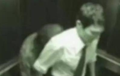 上海电梯灵异事件视频__上海电梯恐怖事件