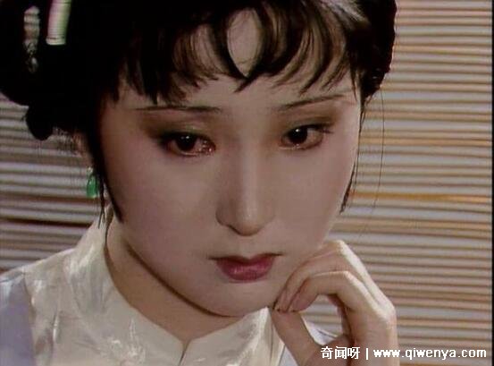 红楼梦中女性观对现代人的启示__论红楼梦的女性观