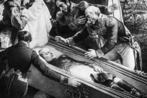 为什么要割拿破仑的命根子