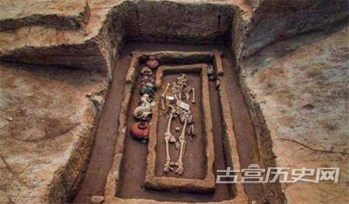 山东大汉的标准身材__一米九的山东大汉