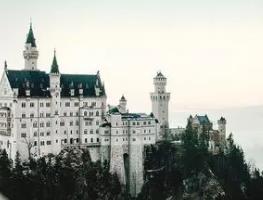 德国巴伐利亚新天鹅堡__德国巴伐利亚天鹅堡故事