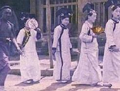 北京故宫惊现宫女_故宫惊现宫女事件真相录像_