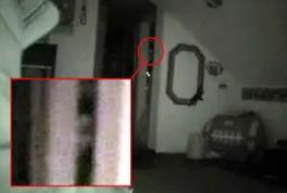 半夜的鬼魂_半夜鬼来敲门_