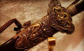 _乾隆宝剑下落_乾隆九龙夺嫡