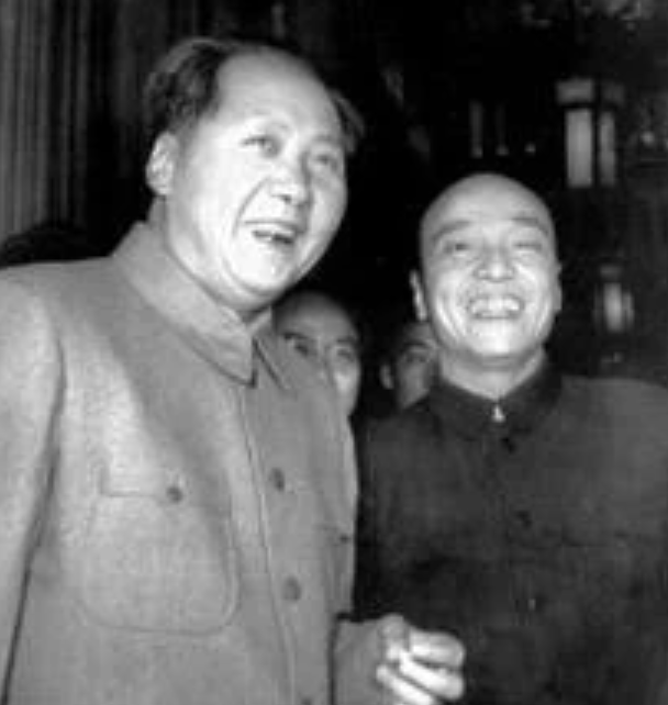60年熊向晖写稿挨批，毛主席：没有我，中国人民就取不得成就了？__60年熊向晖写稿挨批，毛主席：没有我，中国人民就取不得成就了？