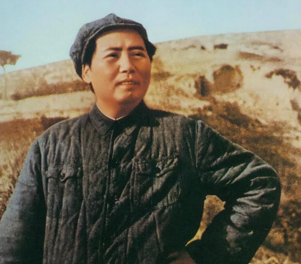 熊向晖回忆写稿挨批，毛主席：没有我，中国人民没有现在的成就？__熊向晖回忆写稿挨批，毛主席：没有我，中国人民没有现在的成就？