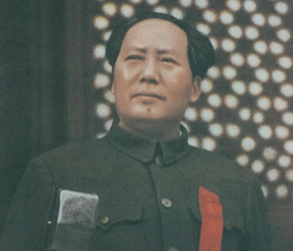 _熊向晖回忆写稿挨批，毛主席：没有我，中国人民没有现在的成就？_熊向晖回忆写稿挨批，毛主席：没有我，中国人民没有现在的成就？