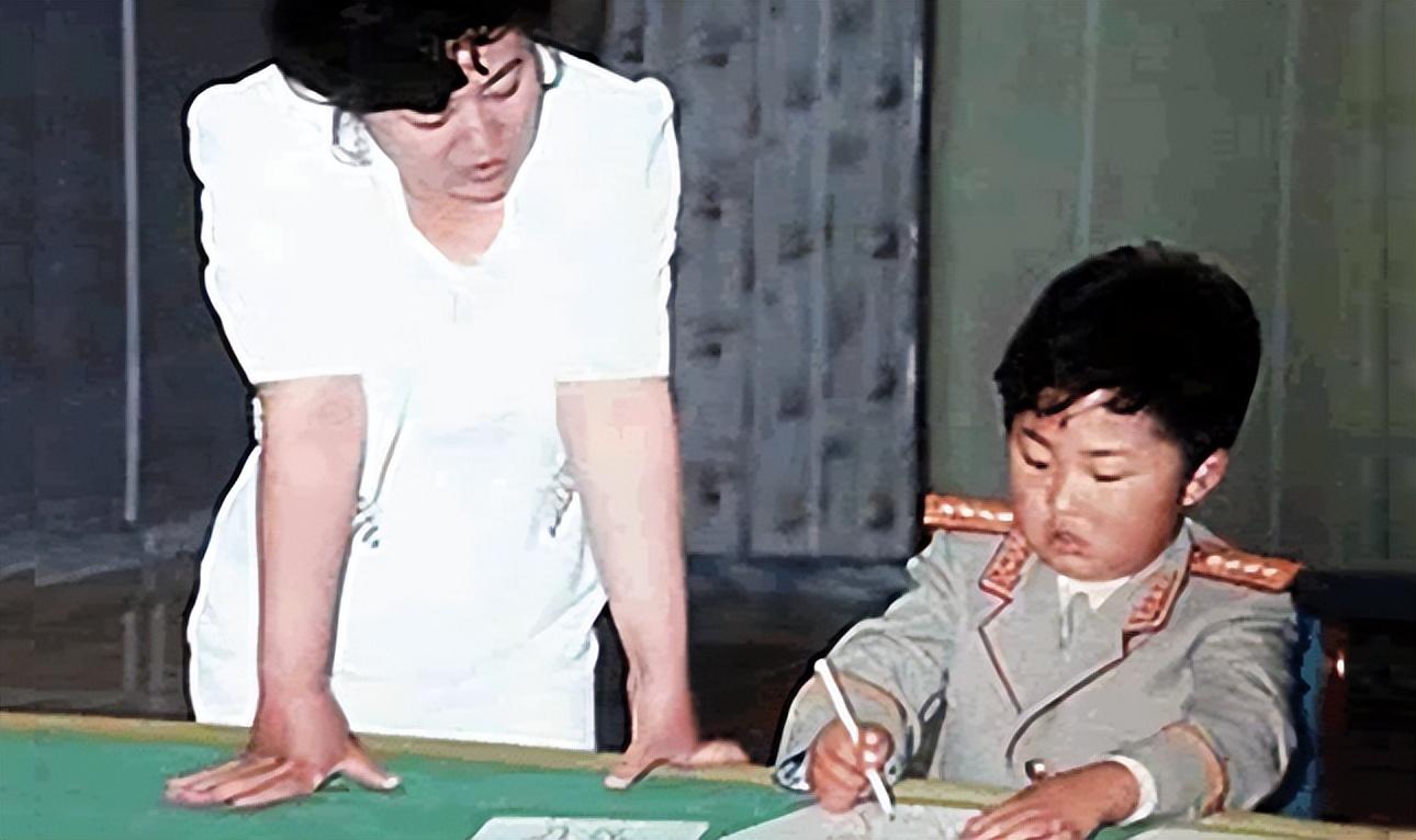 _金正恩姨母：改名换姓整容换脸叛逃美国，还曝光朝鲜第一家庭情报_金正恩姨母：改名换姓整容换脸叛逃美国，还曝光朝鲜第一家庭情报