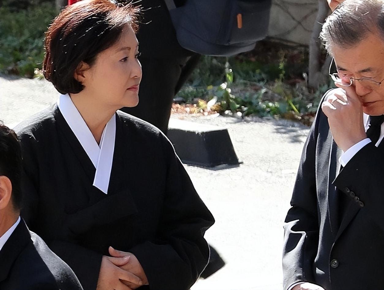 _金正恩姨母：改名换姓整容换脸叛逃美国，还曝光朝鲜第一家庭情报_金正恩姨母：改名换姓整容换脸叛逃美国，还曝光朝鲜第一家庭情报