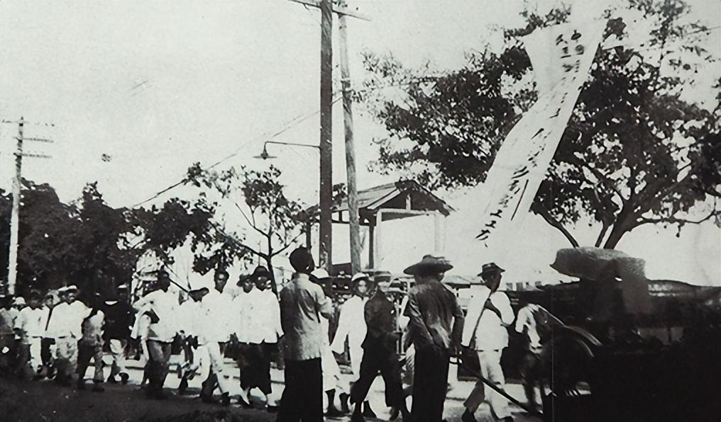 他1924年入党，曾是周恩来助手、中央特科领导，为何晚景凄凉？_他1924年入党，曾是周恩来助手、中央特科领导，为何晚景凄凉？_