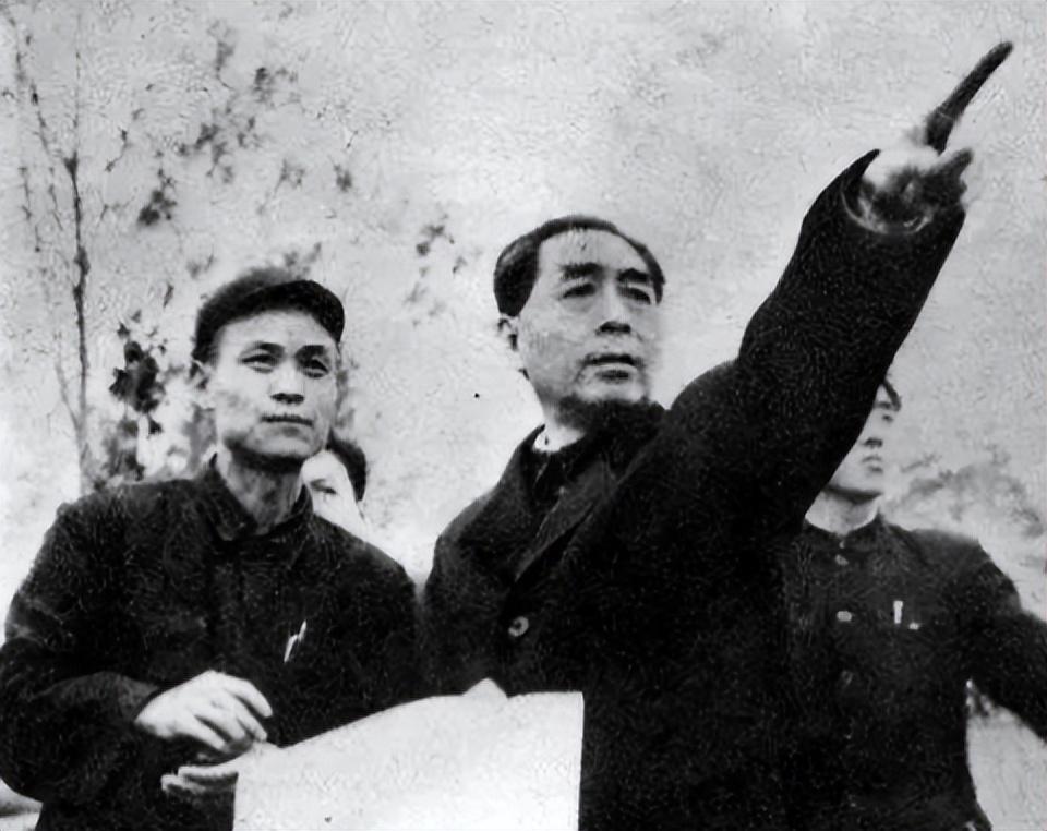 他1924年入党，曾是周恩来助手、中央特科领导，为何晚景凄凉？__他1924年入党，曾是周恩来助手、中央特科领导，为何晚景凄凉？