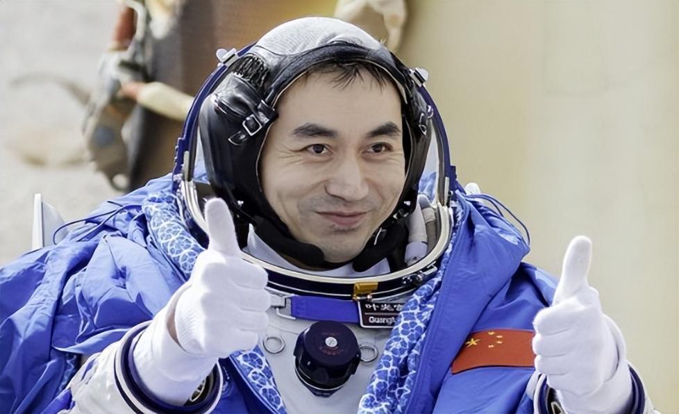 指令长叶光富大校，儿女都是学霸型人才，妻子身份不简单_指令长叶光富大校，儿女都是学霸型人才，妻子身份不简单_