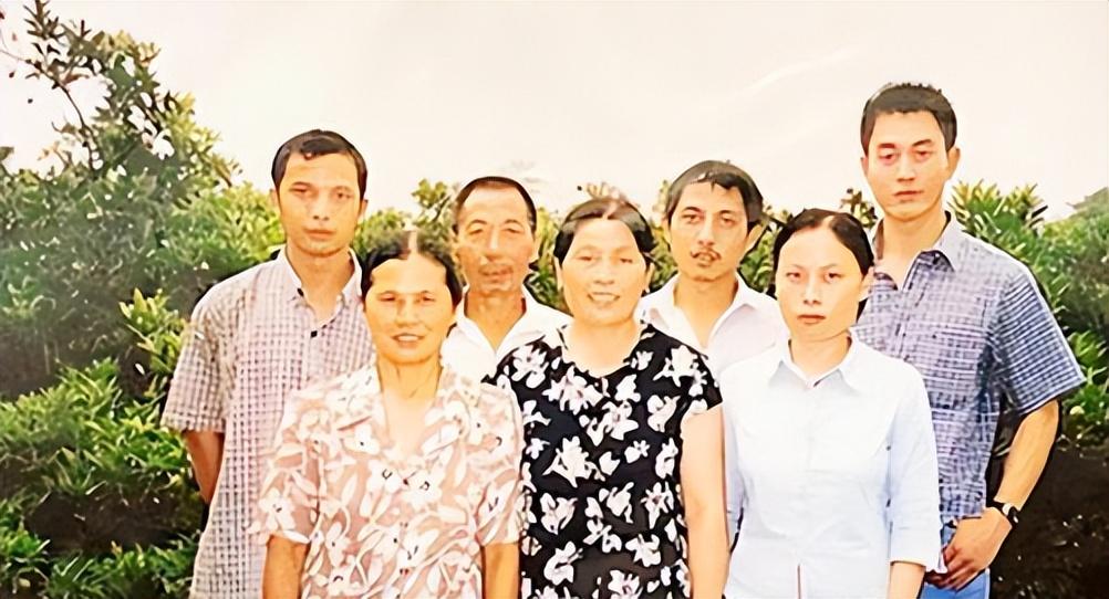 指令长叶光富大校，儿女都是学霸型人才，妻子身份不简单__指令长叶光富大校，儿女都是学霸型人才，妻子身份不简单