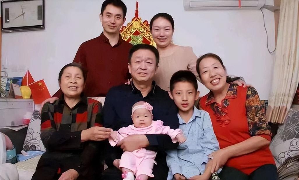 指令长叶光富大校，儿女都是学霸型人才，妻子身份不简单_指令长叶光富大校，儿女都是学霸型人才，妻子身份不简单_