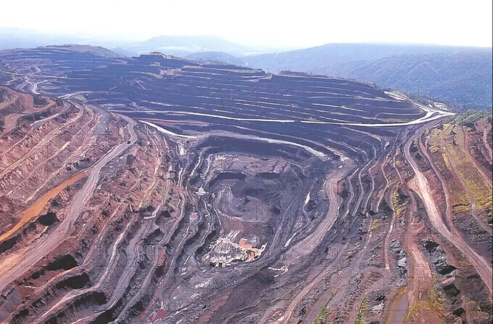 海外铁矿石投资_铁矿石突破200美元_