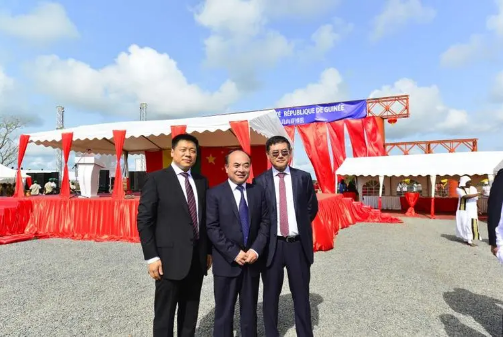 海外铁矿石投资__铁矿石突破200美元