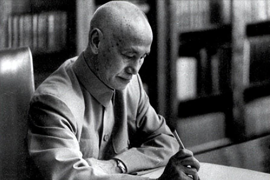 _蒋介石退居台湾后回过大陆吗_蒋介石回台湾之后