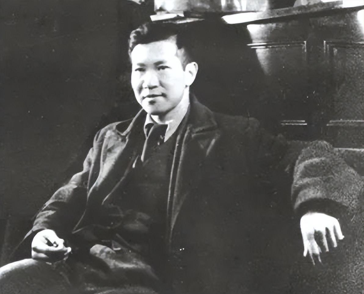 毛主席仅有的2个玻璃杯，被李长华借去一个打碎了，主席怎么说_毛主席仅有的2个玻璃杯，被李长华借去一个打碎了，主席怎么说_