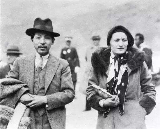 90年张学良被释放，记者问他最佩服谁，他毫不犹豫地说出三个名字_90年张学良被释放，记者问他最佩服谁，他毫不犹豫地说出三个名字_