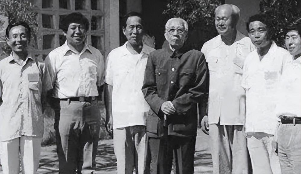 上将的孙女是演员__张震上将的孙女