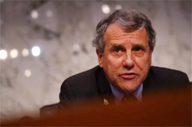 制造国旗犯法吗__国旗法案例