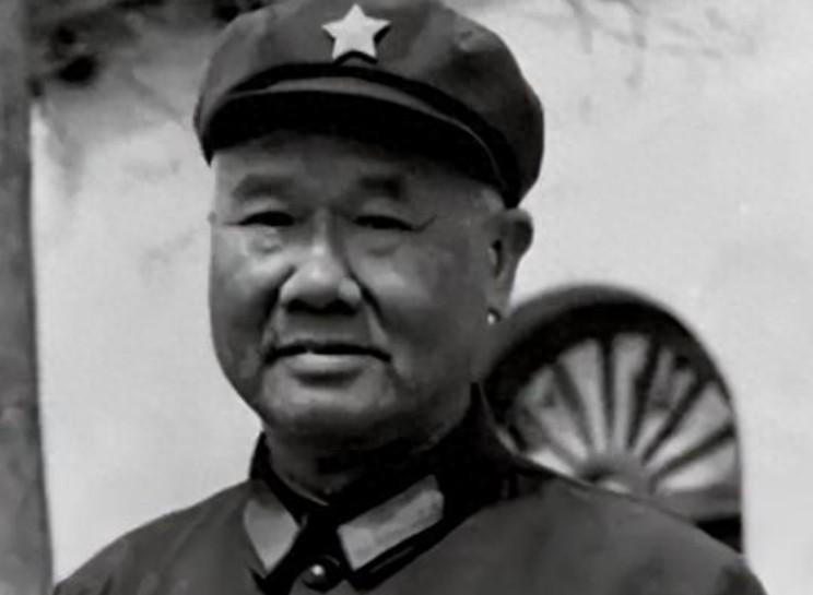 1957年，陈再道上将在英模会上见到老部下：生活有什么困难_1957年，陈再道上将在英模会上见到老部下：生活有什么困难_