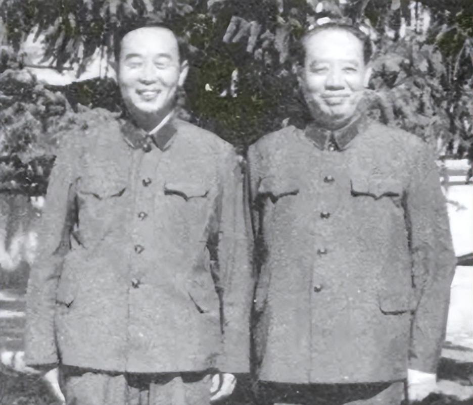 毛主席走后汪东兴官至副主席，79年陈云想让他退位，他以8字回应_毛主席走后汪东兴官至副主席，79年陈云想让他退位，他以8字回应_