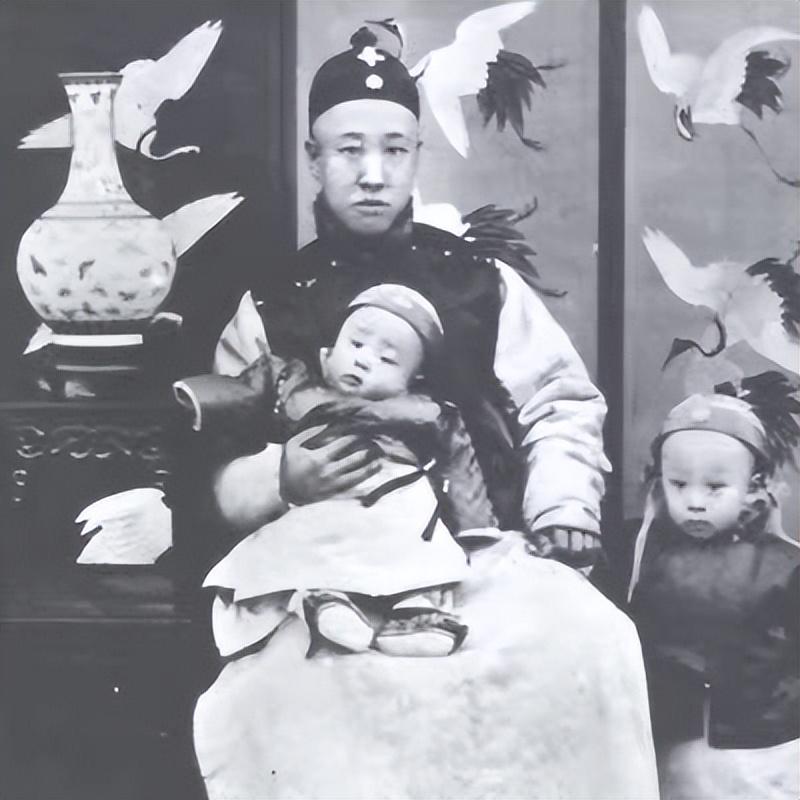 隆裕太后生活优裕，又没有疾病，为何在清帝退位第二年就去世了？_隆裕太后生活优裕，又没有疾病，为何在清帝退位第二年就去世了？_