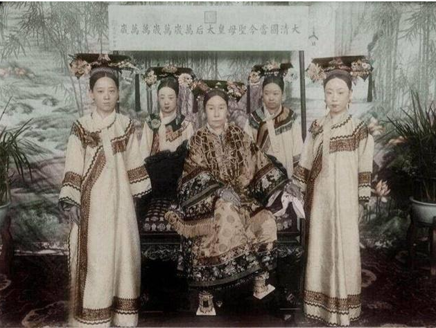 _慈禧为何不救同治皇帝_同治皇帝是慈禧的儿子吗