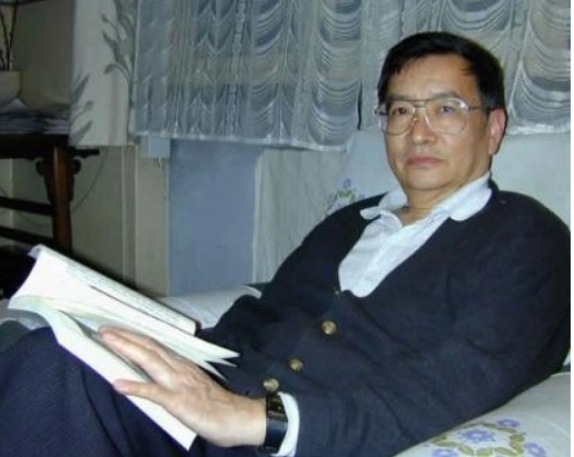 _清华大学梁思成林徽因雕像_林徽因清华建筑系