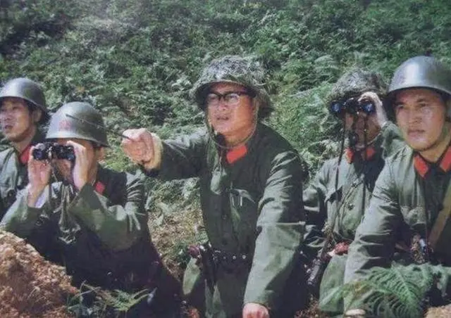 一排长汇报作战方案，被师长连忙打断__一排长汇报作战方案，被师长连忙打断