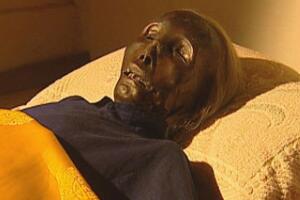 _中国广西神秘干尸之谜，工地惊现不腐干尸(防腐木乃伊)_中国广西神秘干尸之谜，工地惊现不腐干尸(防腐木乃伊)