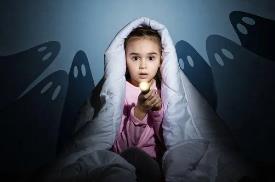 能看见鬼的孩子_看见鬼小孩怎么办_