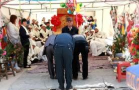 老人贫穷__老人穷怕了