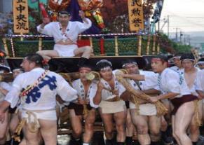 世界上最羞耻的节日，日本屁股节(满大街都是光屁股)__世界上最羞耻的节日，日本屁股节(满大街都是光屁股)