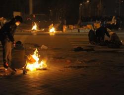 晚上路边烧纸钱是干嘛的__晚上在马路边烧纸