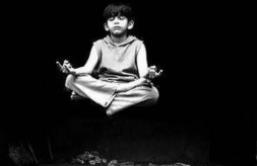 揭秘马里兰控火术之谜，脚踩炙热金属吞火球(奇异超能力)__揭秘马里兰控火术之谜，脚踩炙热金属吞火球(奇异超能力)